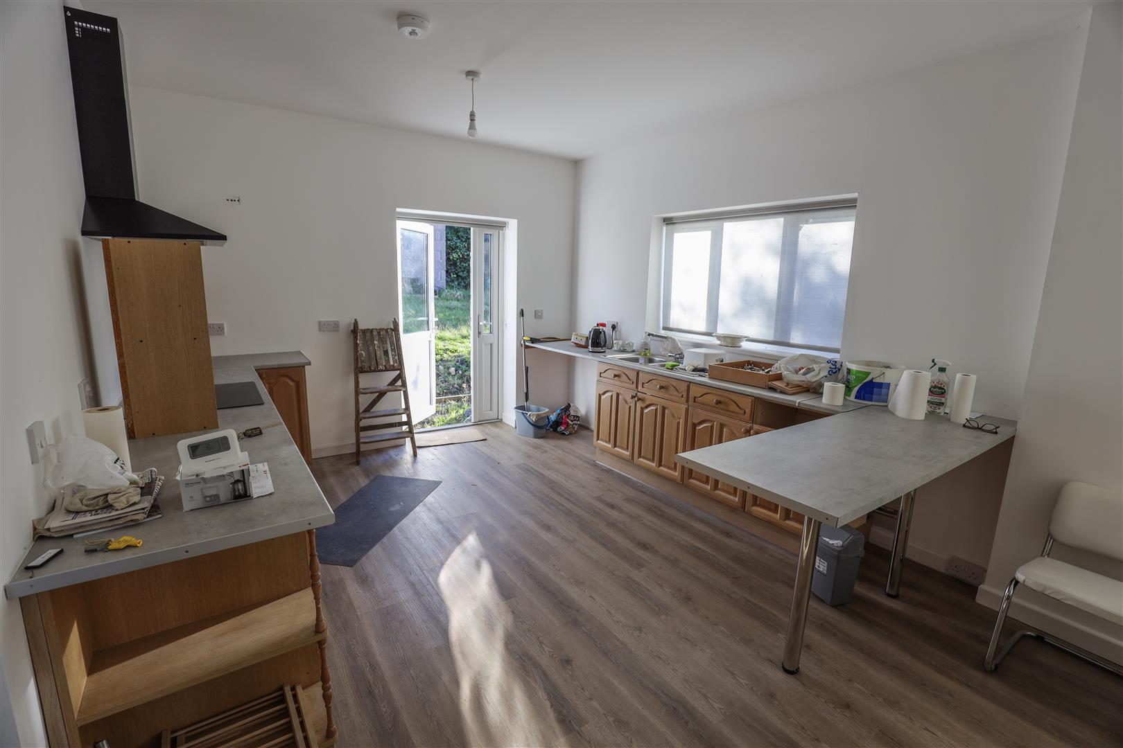 Hallowdene, St. Athan Road, Cowbridge, Vale of Glamorgan, CF71 7EQ